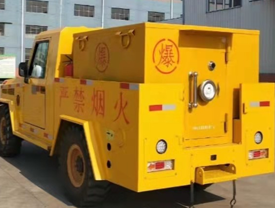 清江浦凯龙爆破器材运输车：保障爆破任务的安全运行